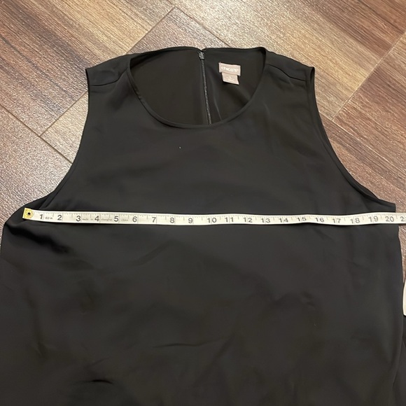 NWT Chico’s Sleeveless Jumpsuit - Picture 9 of 9